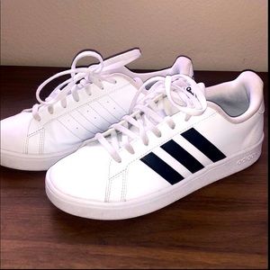 Adidas Grand Court Sneakers